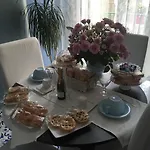 Isabel 4*