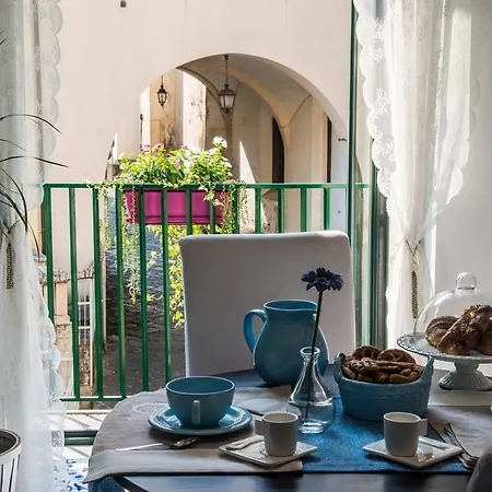 Isabel 4* Salerno